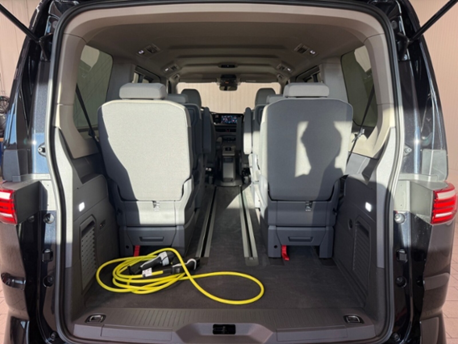 Volkswagen Multivan Langversion – Bild 6