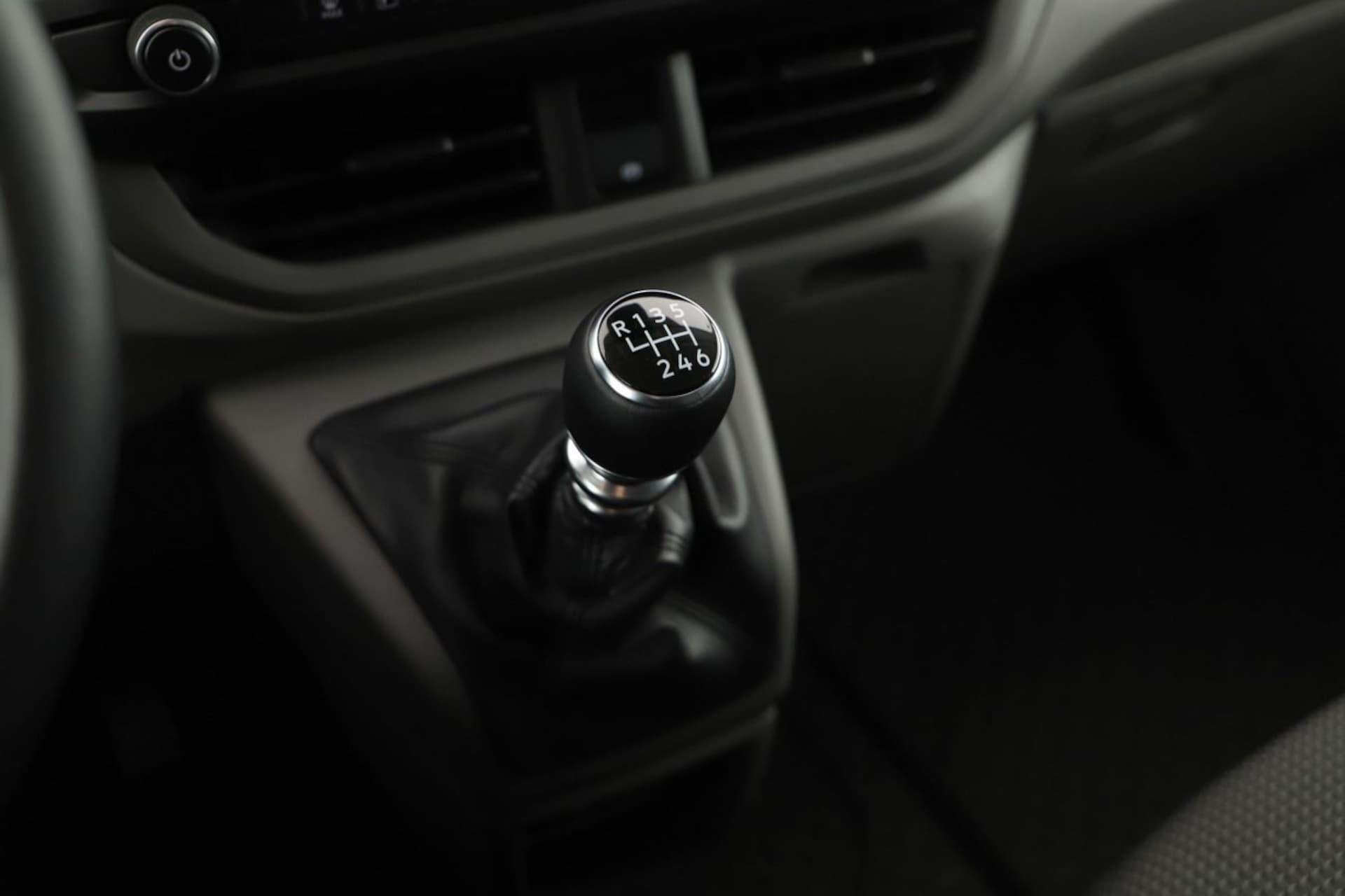 Volkswagen Transporter Kasten kurzer Radstand