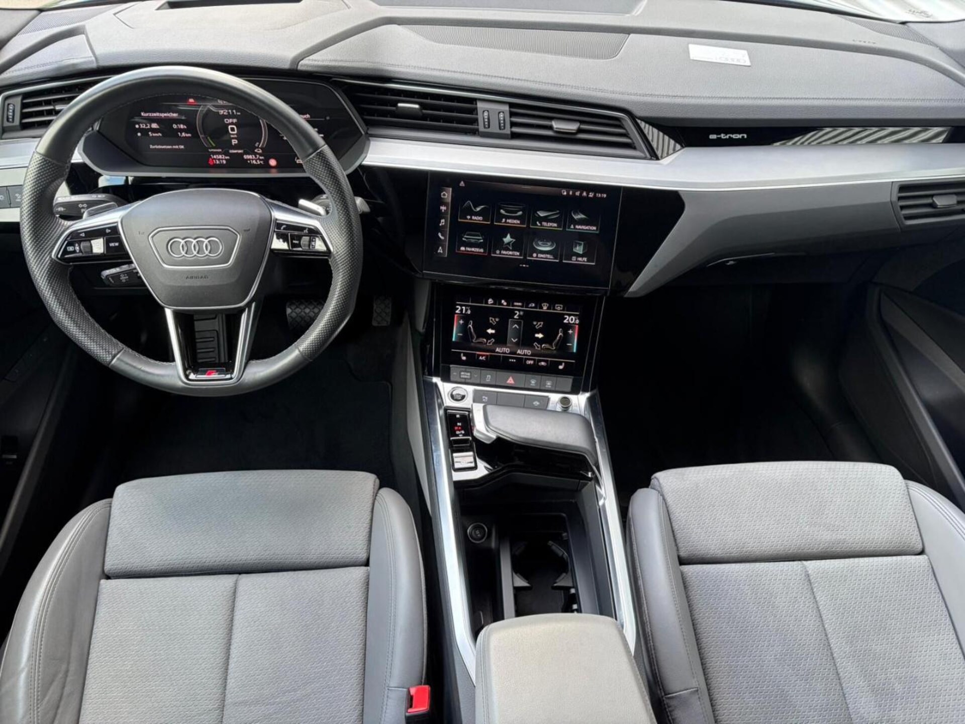 Audi e-tron Sportback advanced