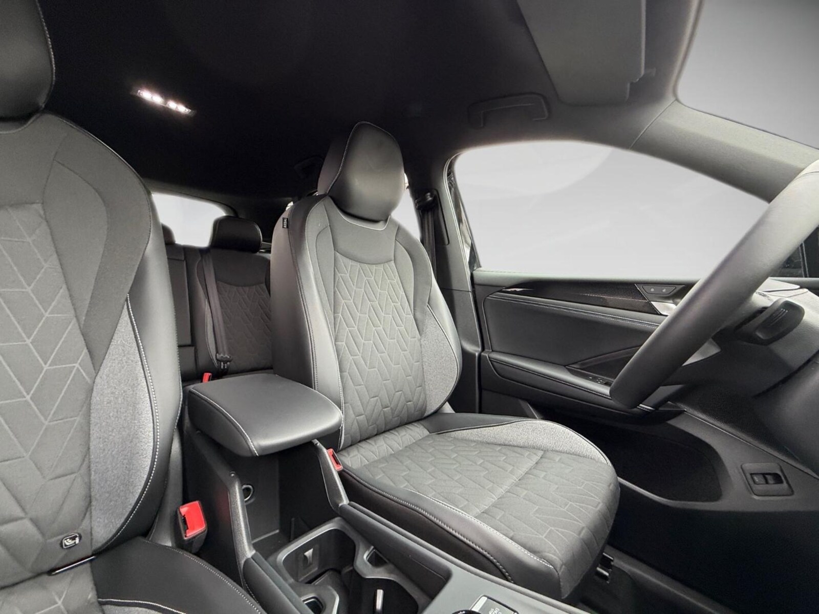 Volkswagen Tiguan – Bild 17