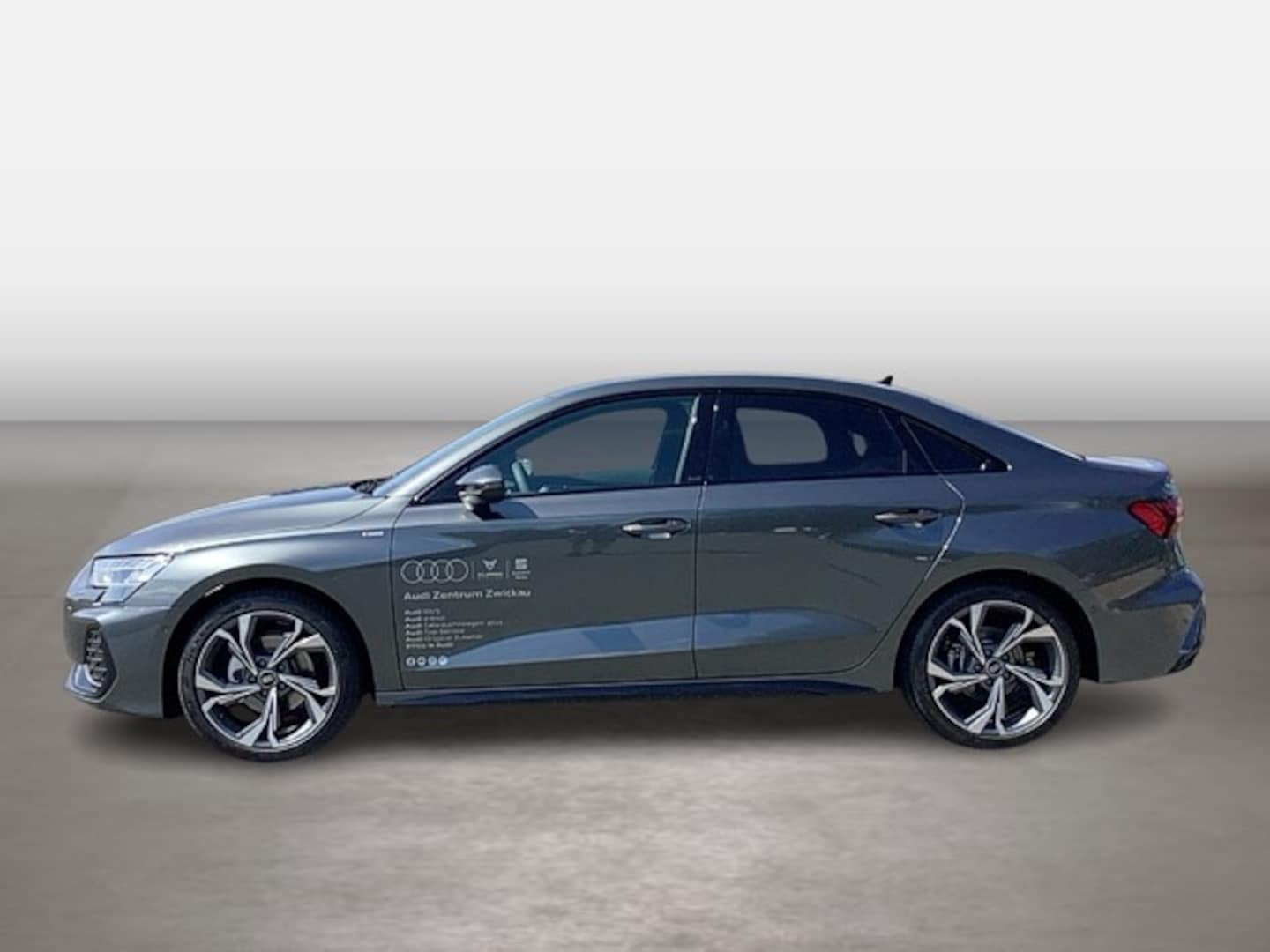 Bild über Audi A3 Limousine TFSI 110 kW S tronic - für weitere Informationen kontaktieren Sie den Audi Partner