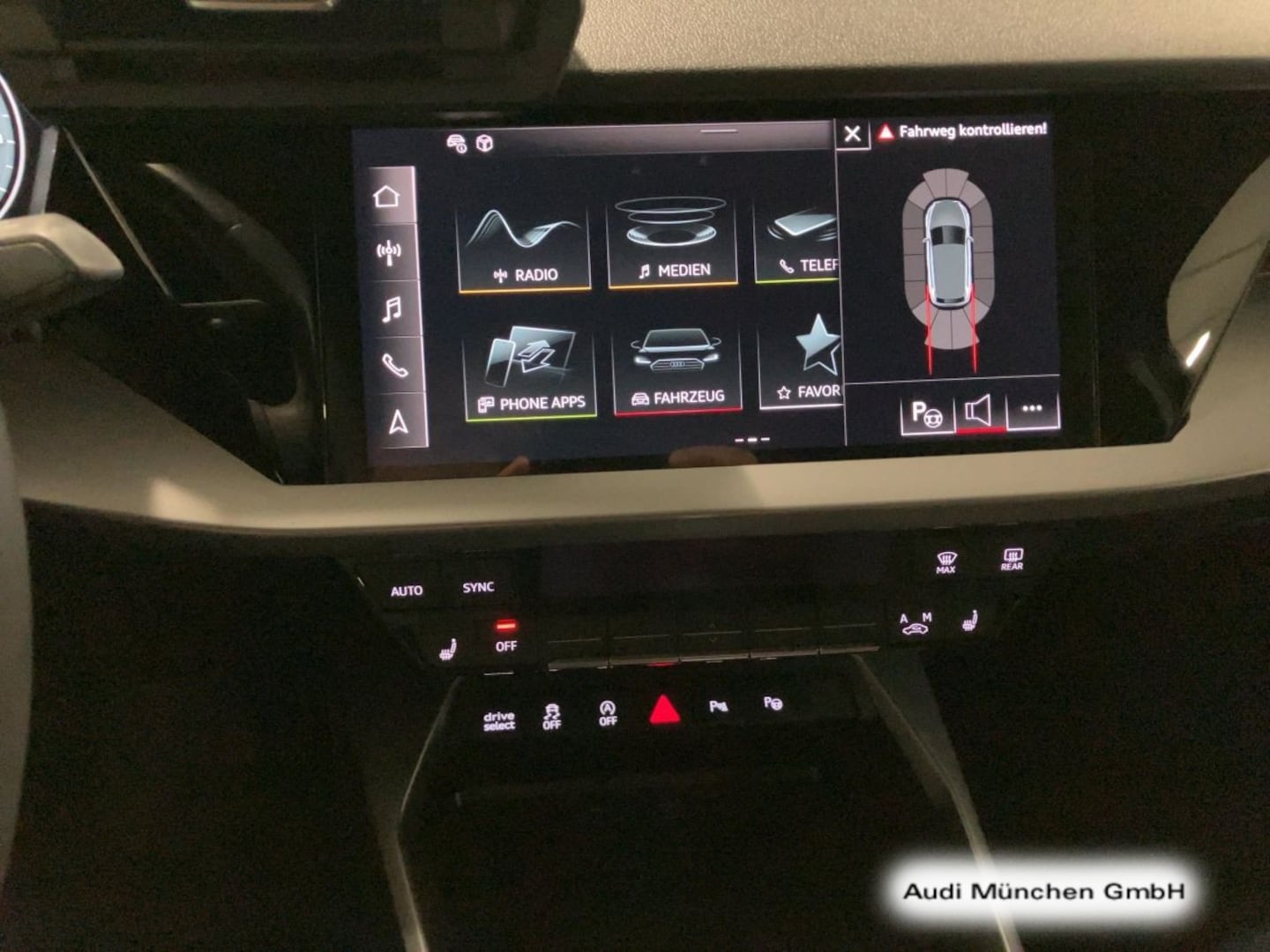 Bild über Audi A3 Sportback 30 TFSI S tronic - für weitere Informationen kontaktieren Sie den Audi Partner
