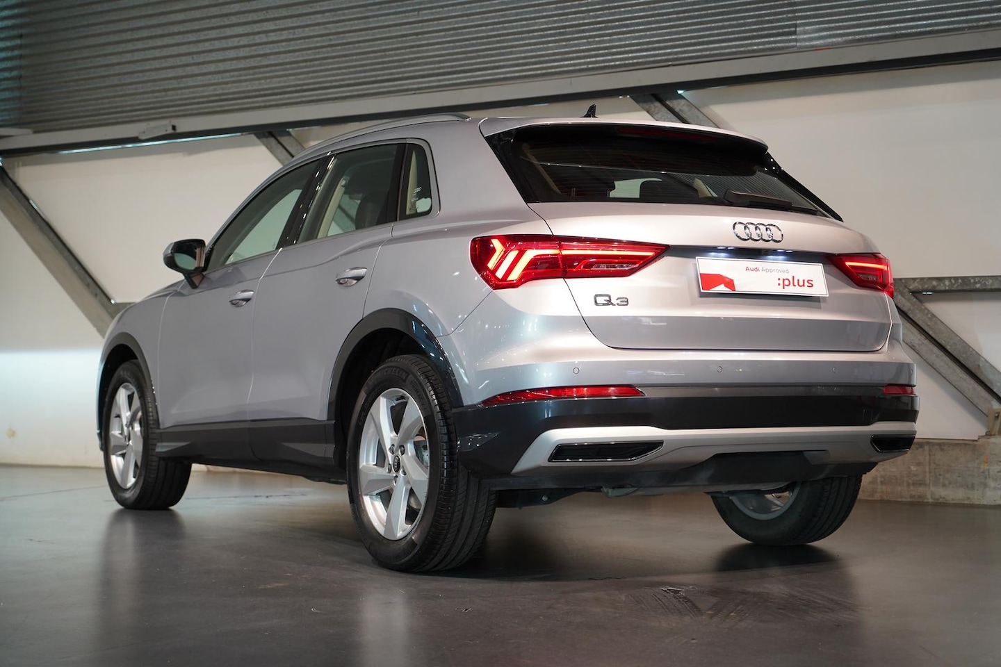 Image about Audi Q3 35 TFSI S tronic