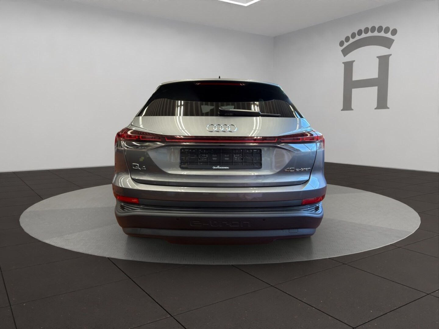 Bild über Audi Q4 e-tron 40 e-tron - für weitere Informationen kontaktieren Sie den Audi Partner