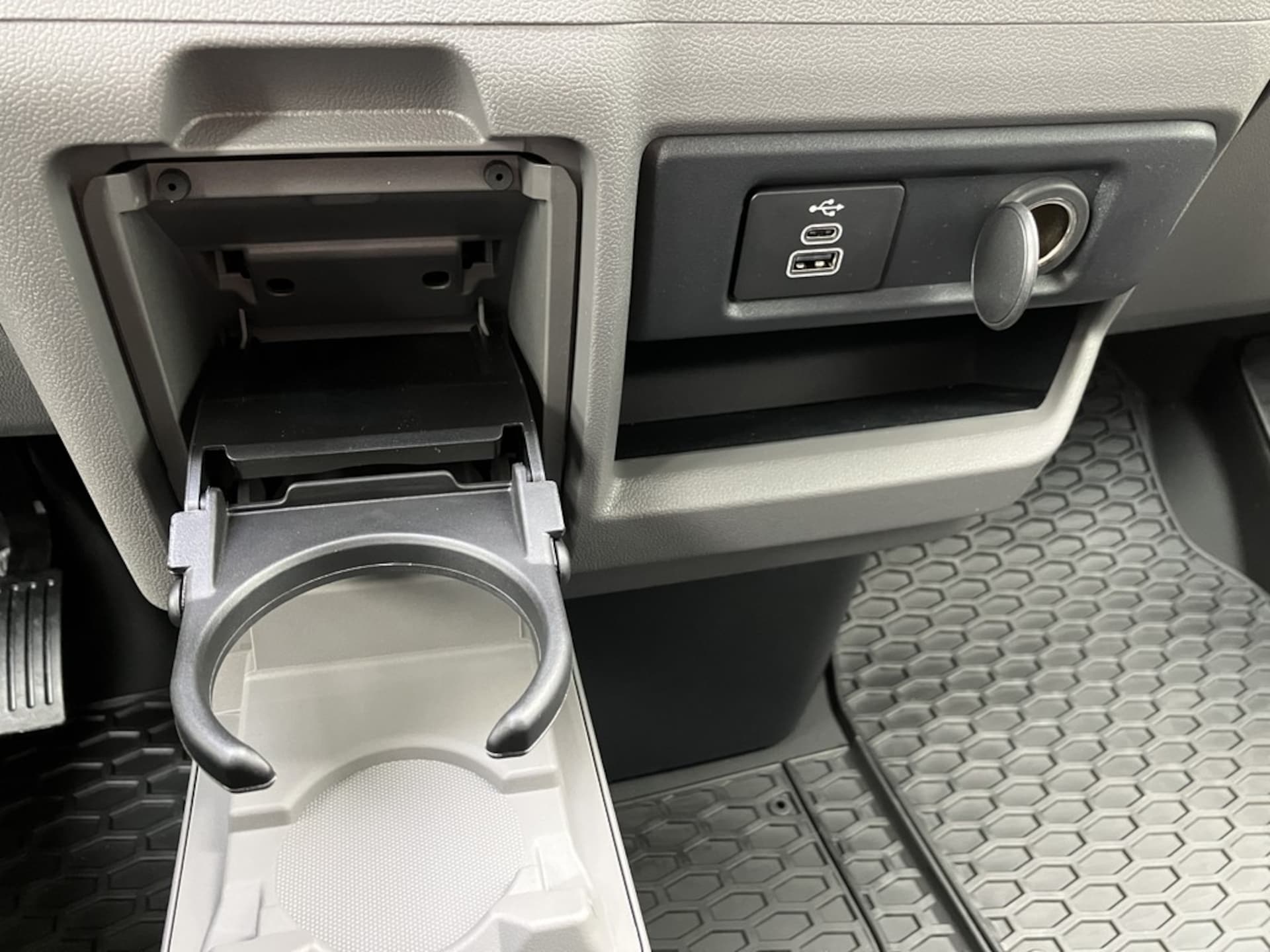 Volkswagen Transporter Kombi langer Radstand