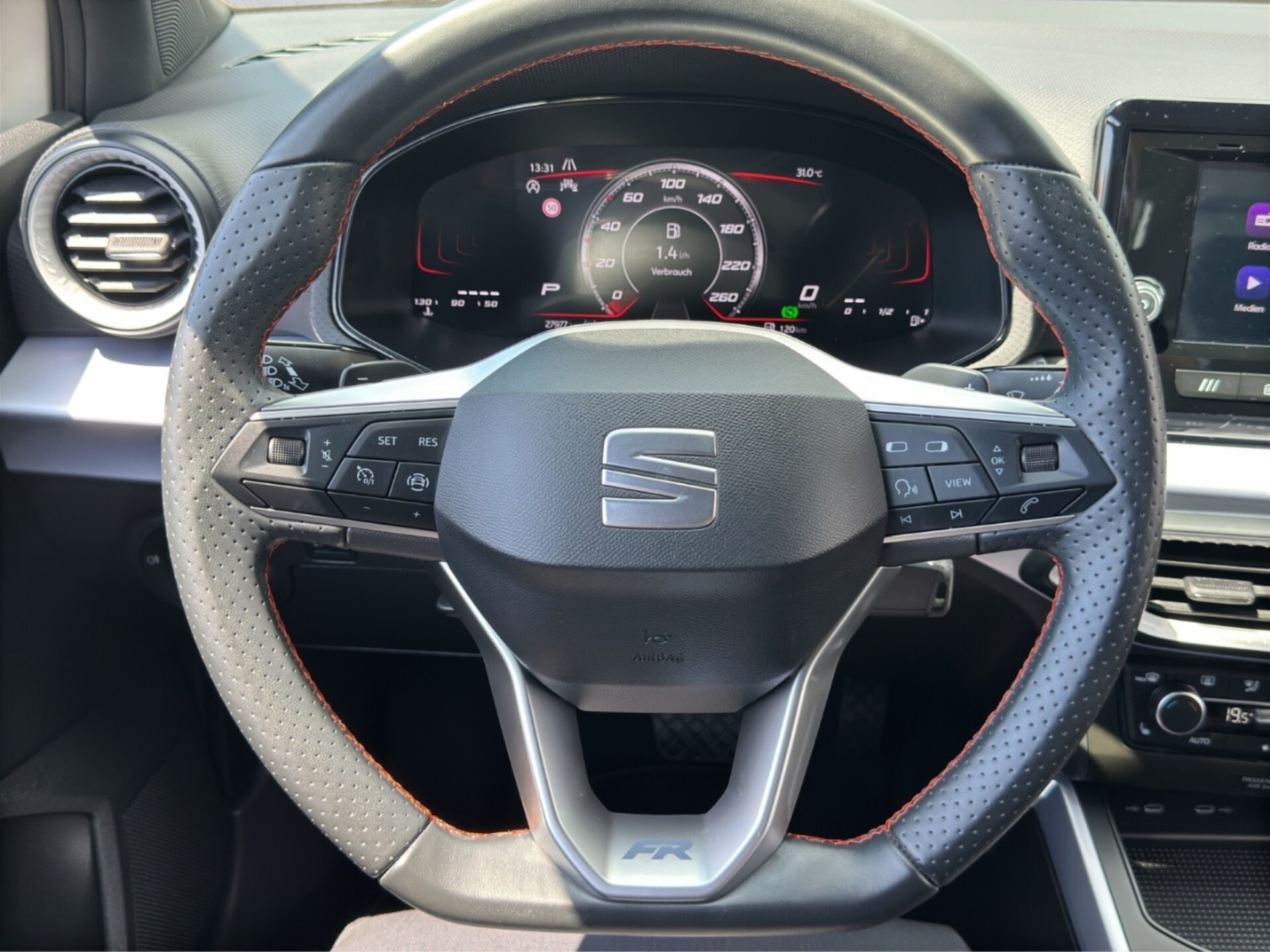 SEAT Arona FR