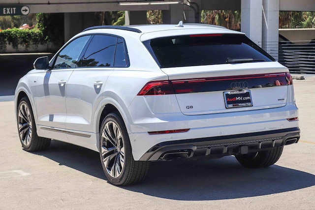 2026 Audi Q8
