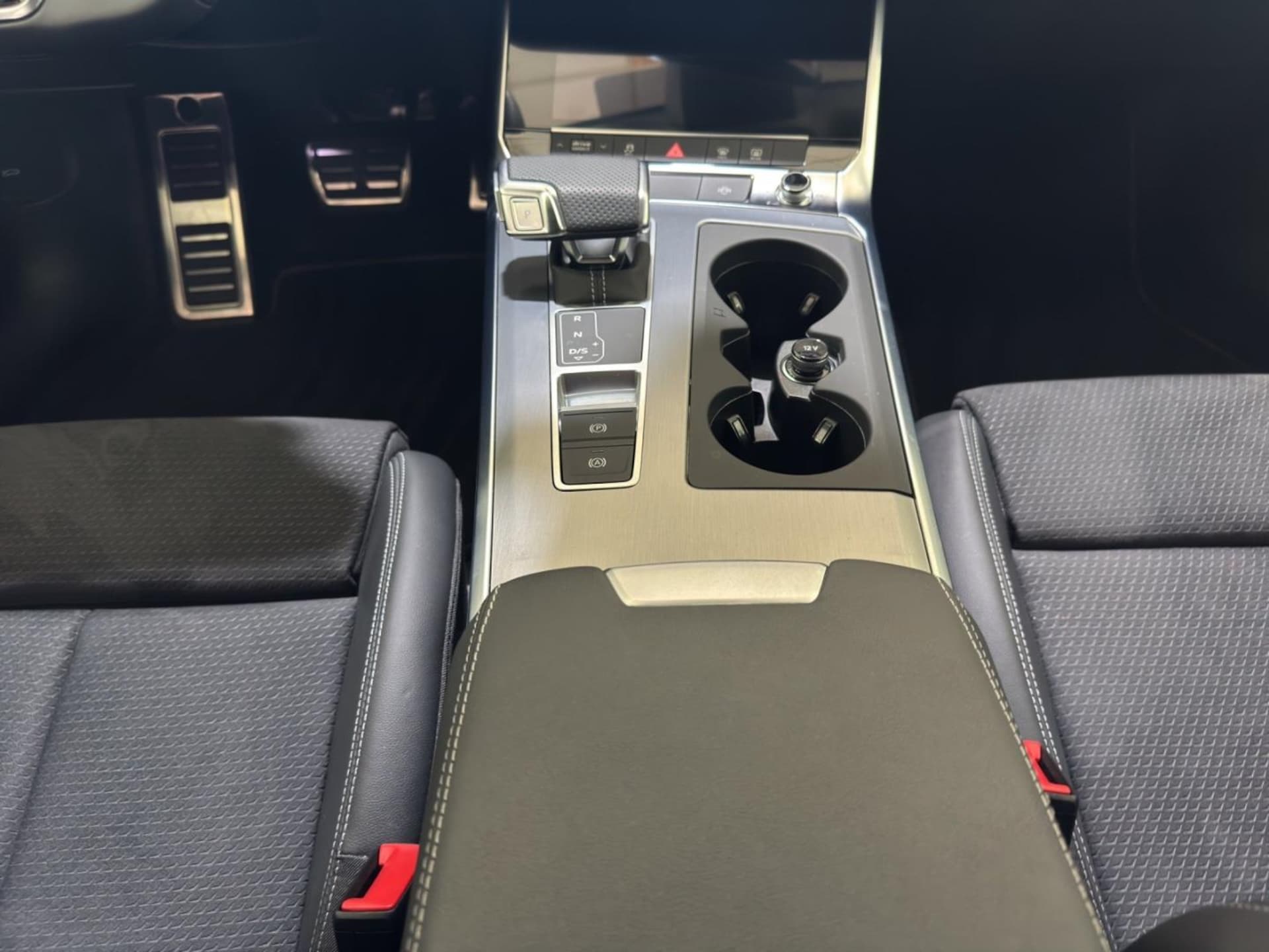 Audi S6 Avant