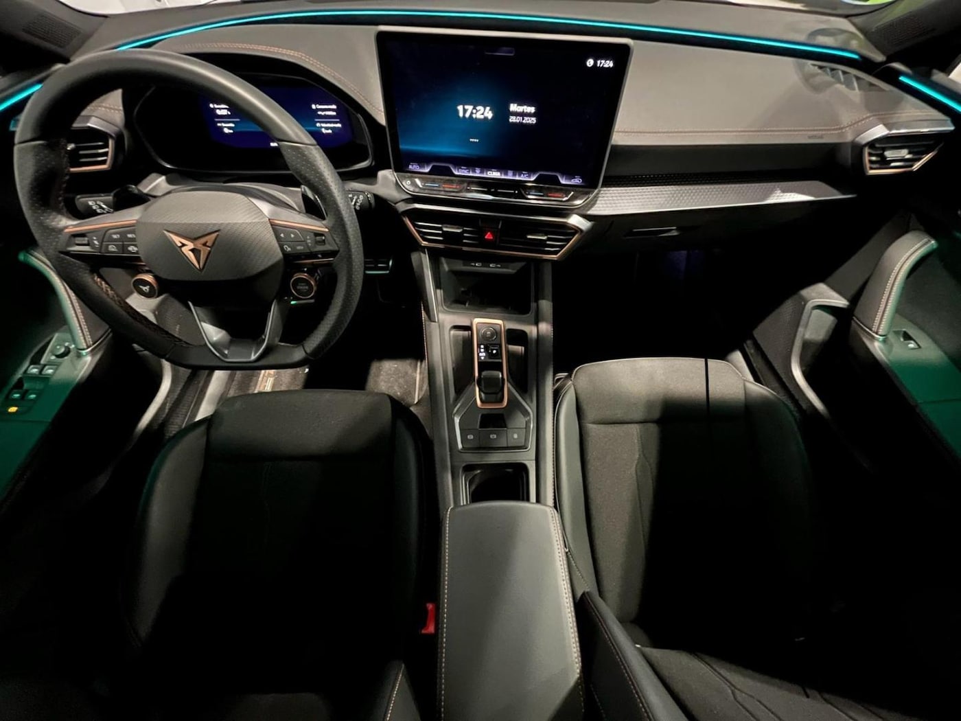 CUPRA Formentor 1.5 eTSI DSG 110 kW (150 CV) — photo 4