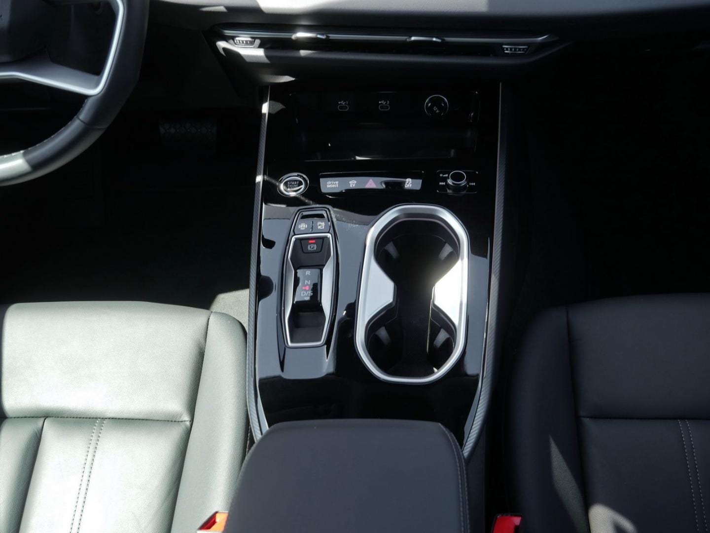 Bild über Audi A6 Avant e-hybrid e-hybrid quattro 220 kW S tronic - für weitere Informationen kontaktieren Sie den Audi Partner