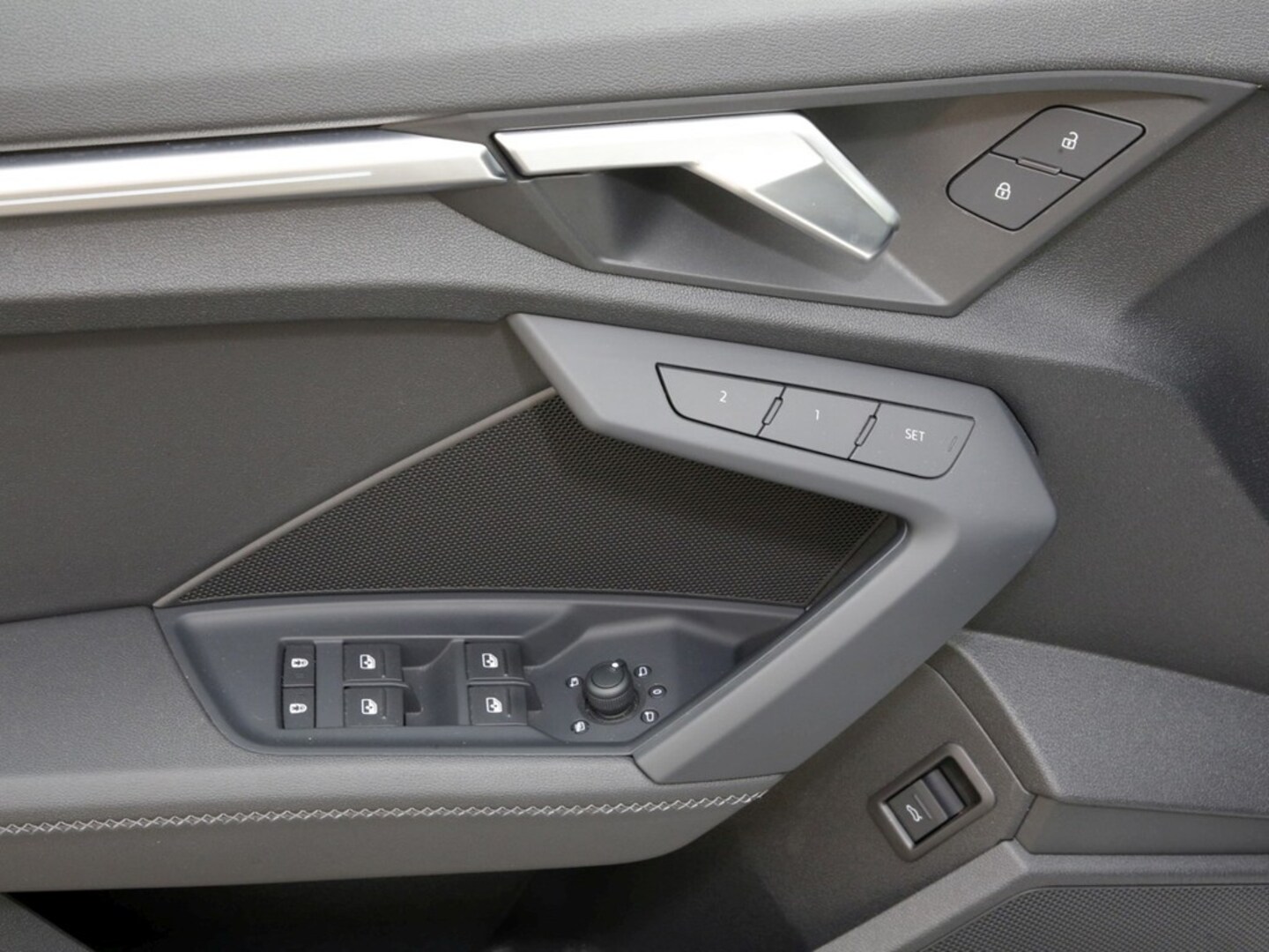Bild über Audi A3 Sportback S line 35 TFSI Schaltgetriebe - für weitere Informationen kontaktieren Sie den Audi Partner