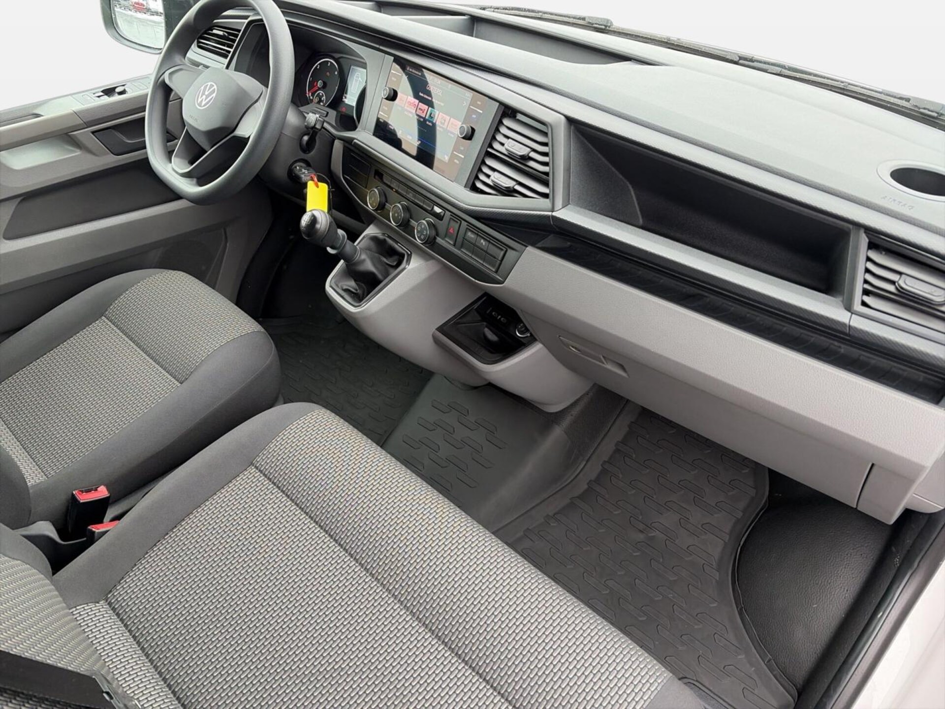 Volkswagen T6.1 Transporter Kasten langer Radstand