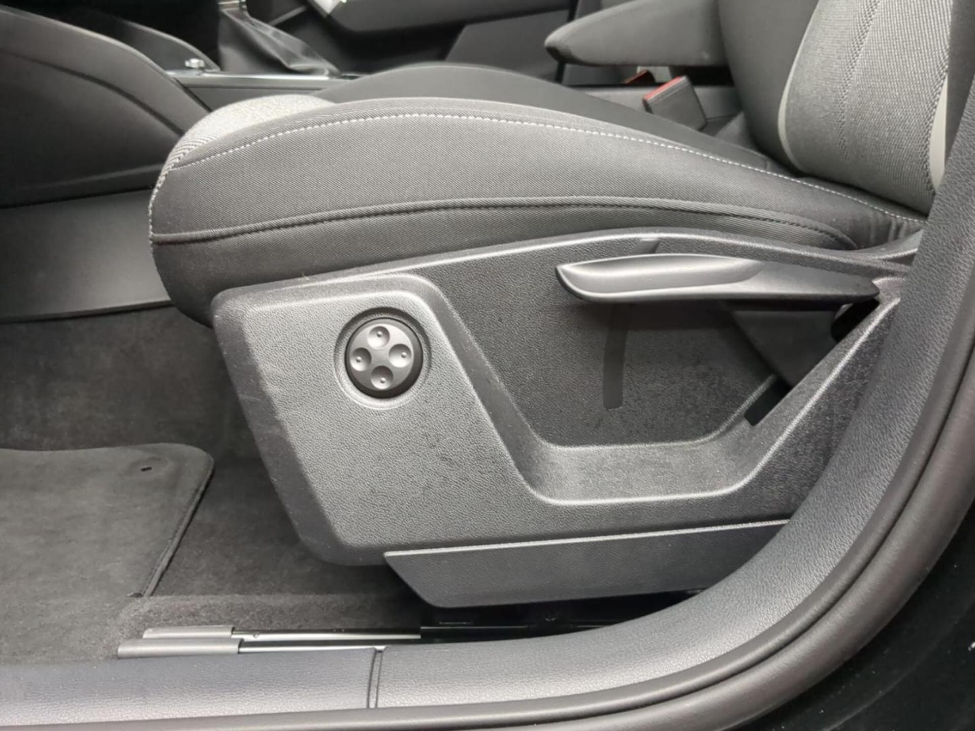 Audi Q2 S line