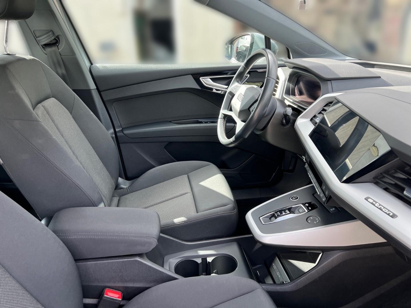 Bild über Audi Q4 e-tron 35 e-tron - für weitere Informationen kontaktieren Sie den Audi Partner