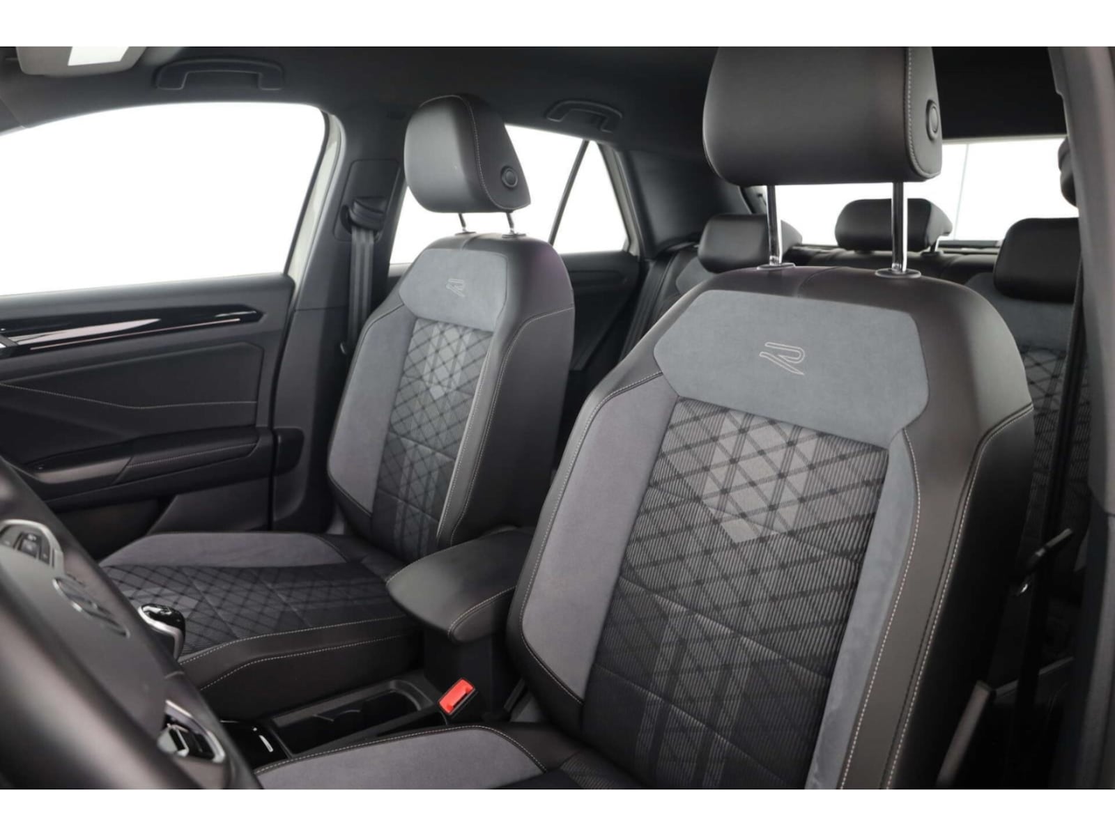 Volkswagen T-Roc – Bild 10