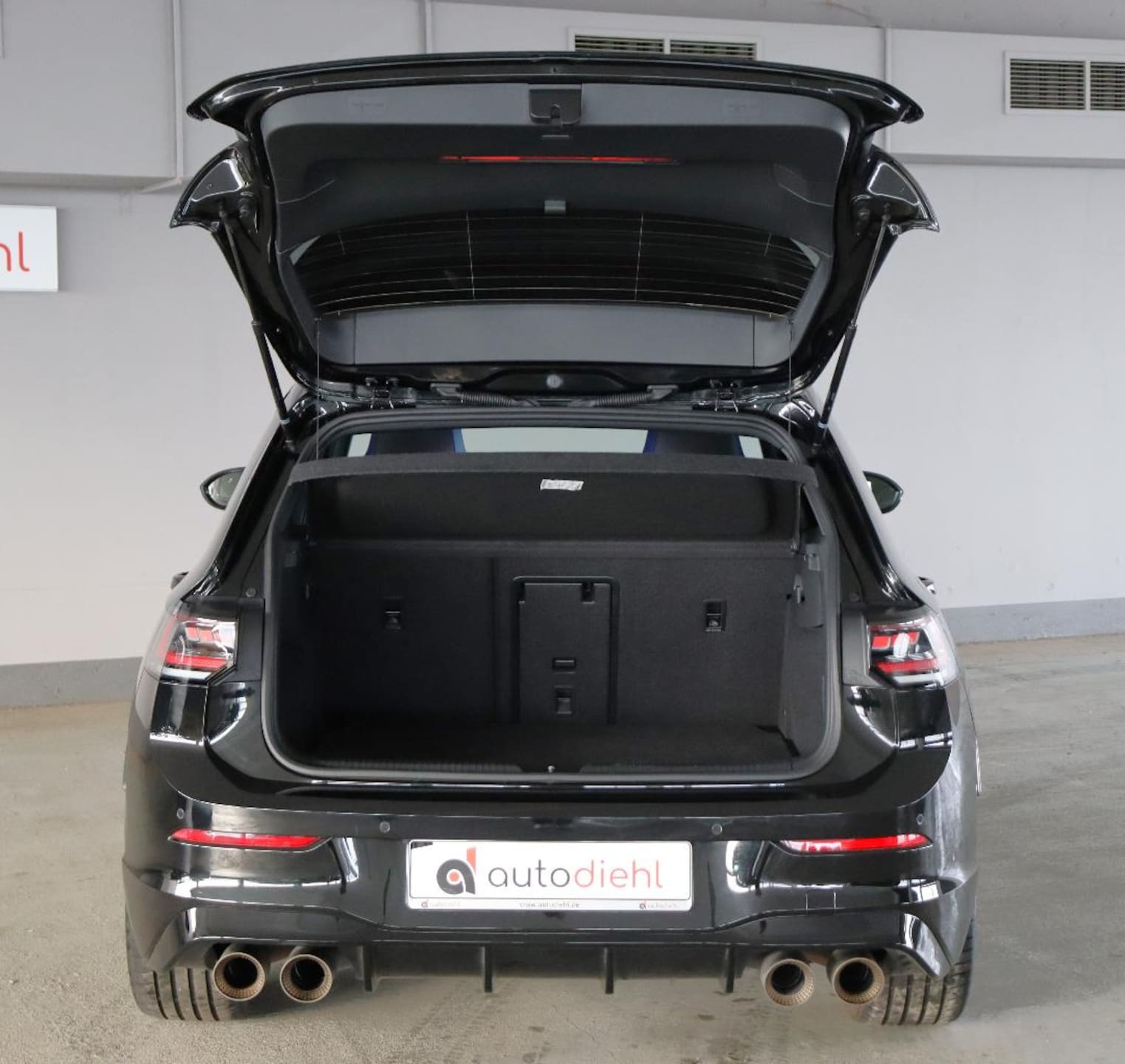 Volkswagen Golf R Black Edition