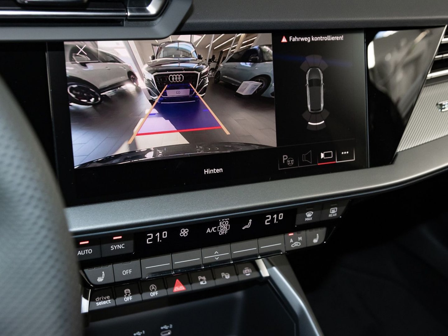 Bild über Audi A3 Sportback TFSI 110 kW S tronic - für weitere Informationen kontaktieren Sie den Audi Partner