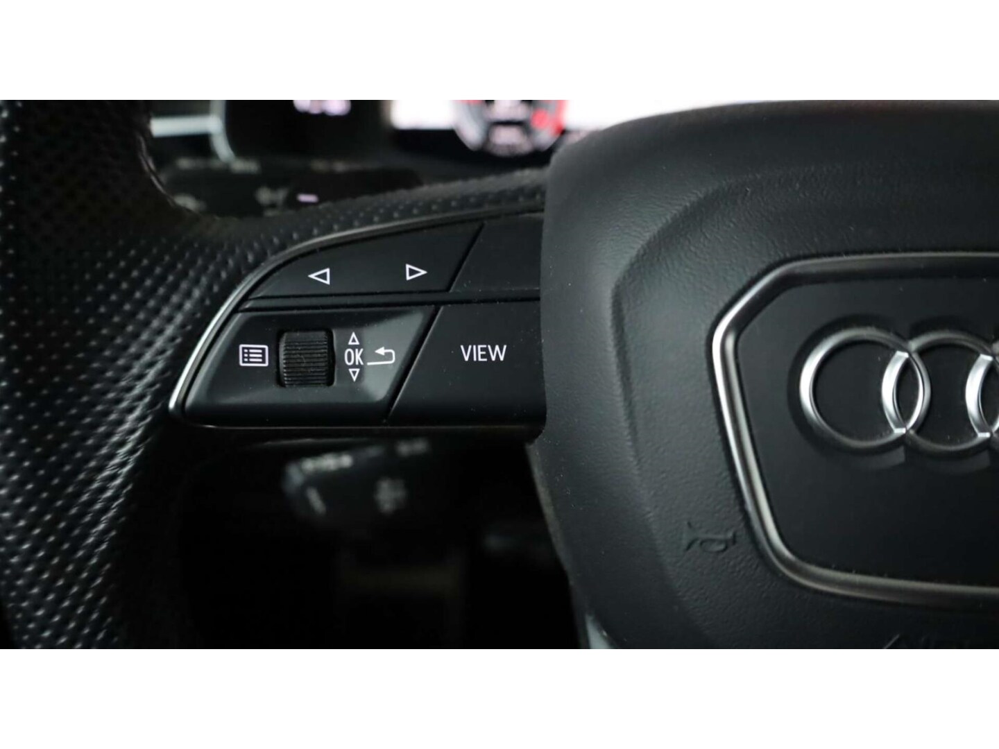 Image about Audi Q7 50 TDI quattro tiptronic
