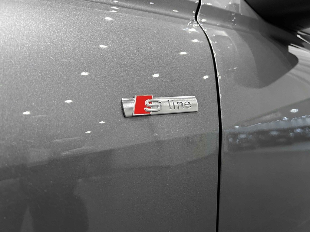 Bild som visar&nbsp;Audi Q4 e-tron&nbsp;Q4 45 e-tron quattro S line 210,00 kW - för mer information kontakta din Audi Partner