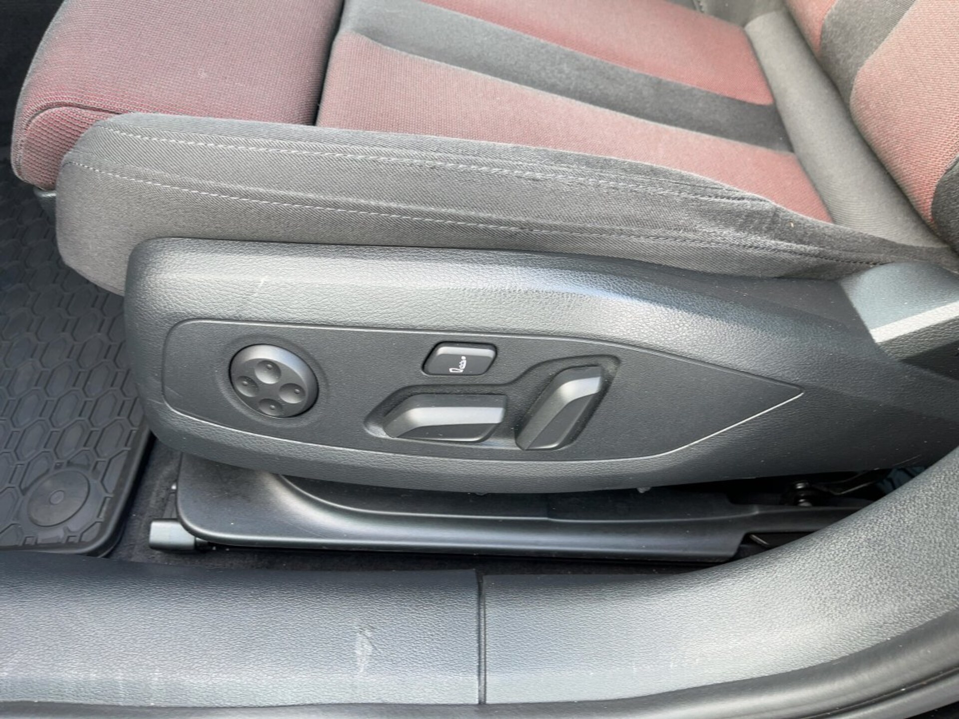 Audi A4 Avant Advanced