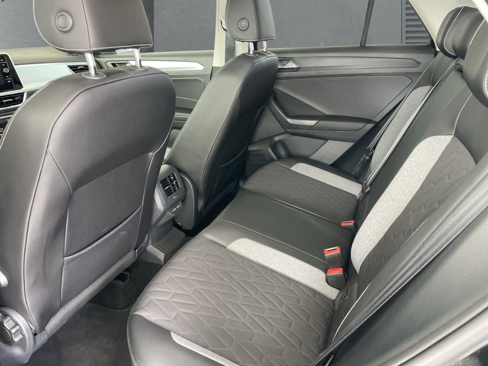 Volkswagen T-Roc – Bild 10