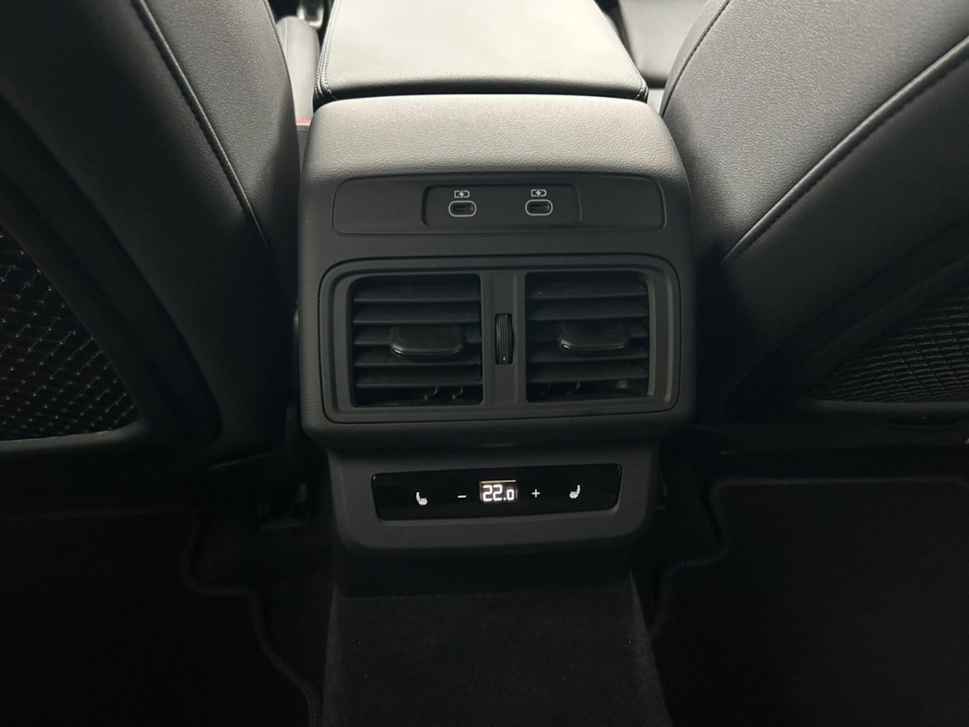 Audi Q5 Sportback edition one