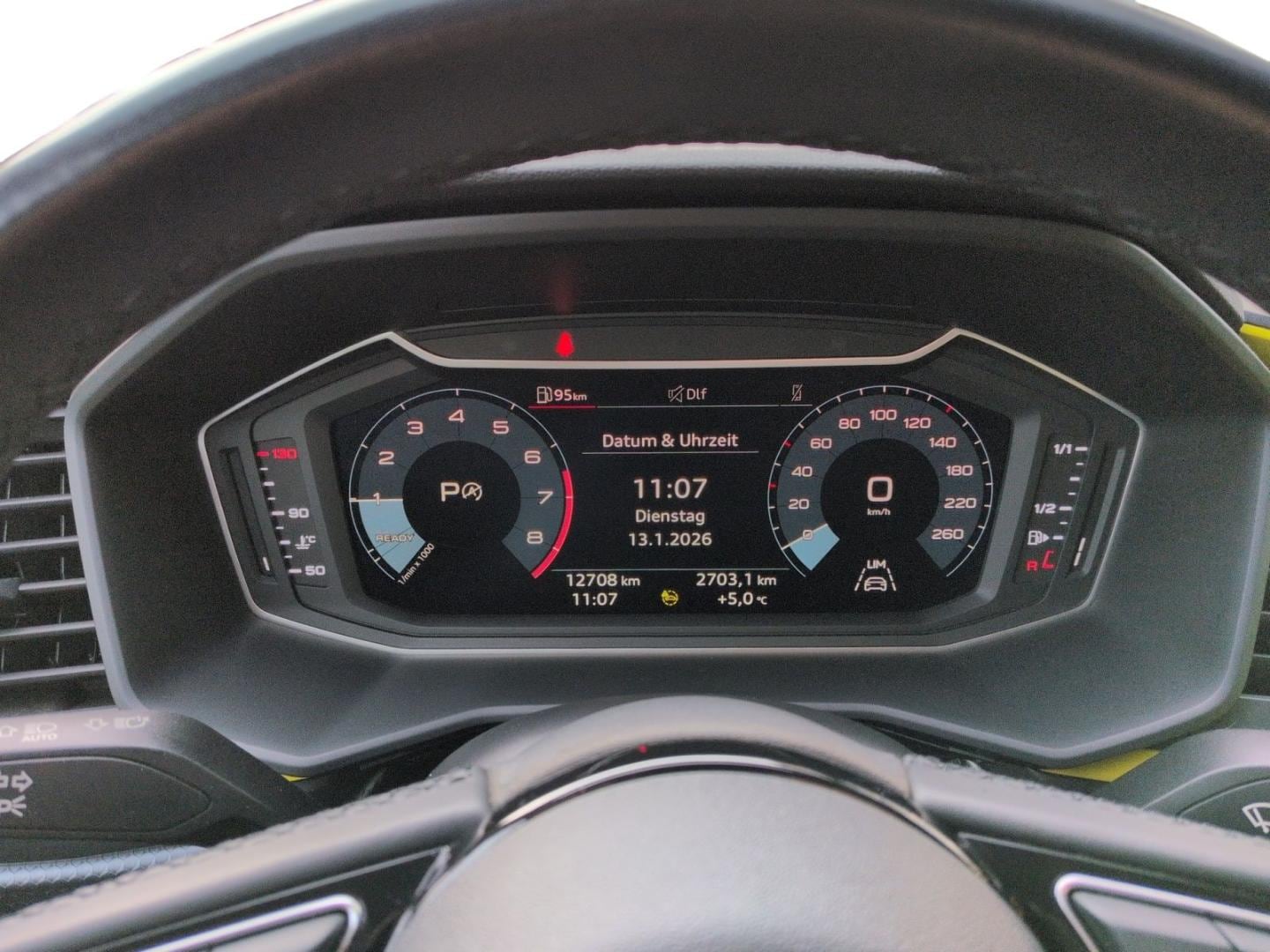 Bild über Audi A1 Sportback S line 30 TFSI S tronic - für weitere Informationen kontaktieren Sie den Audi Partner
