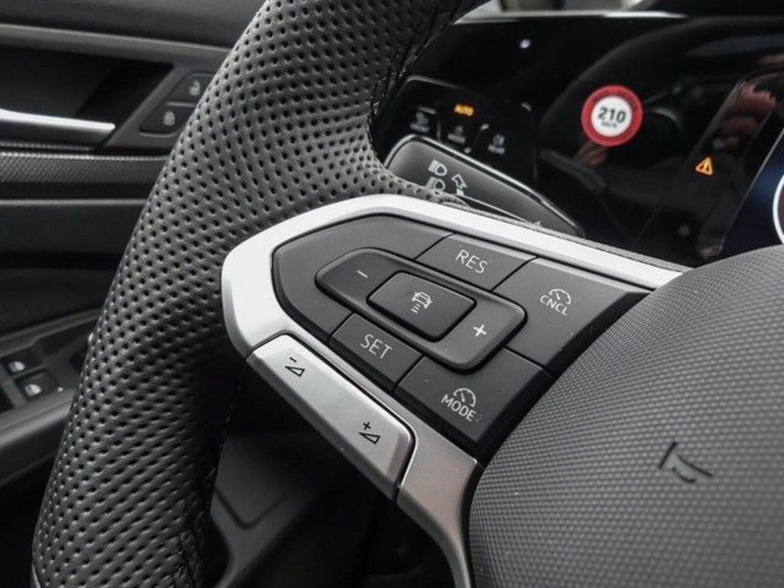 Volkswagen Golf Variant – Bild 23