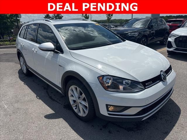 Used 2017 Volkswagen Golf Alltrack Alltrack SE with VIN 3VWH17AU2HM519017 for sale in Kansas City