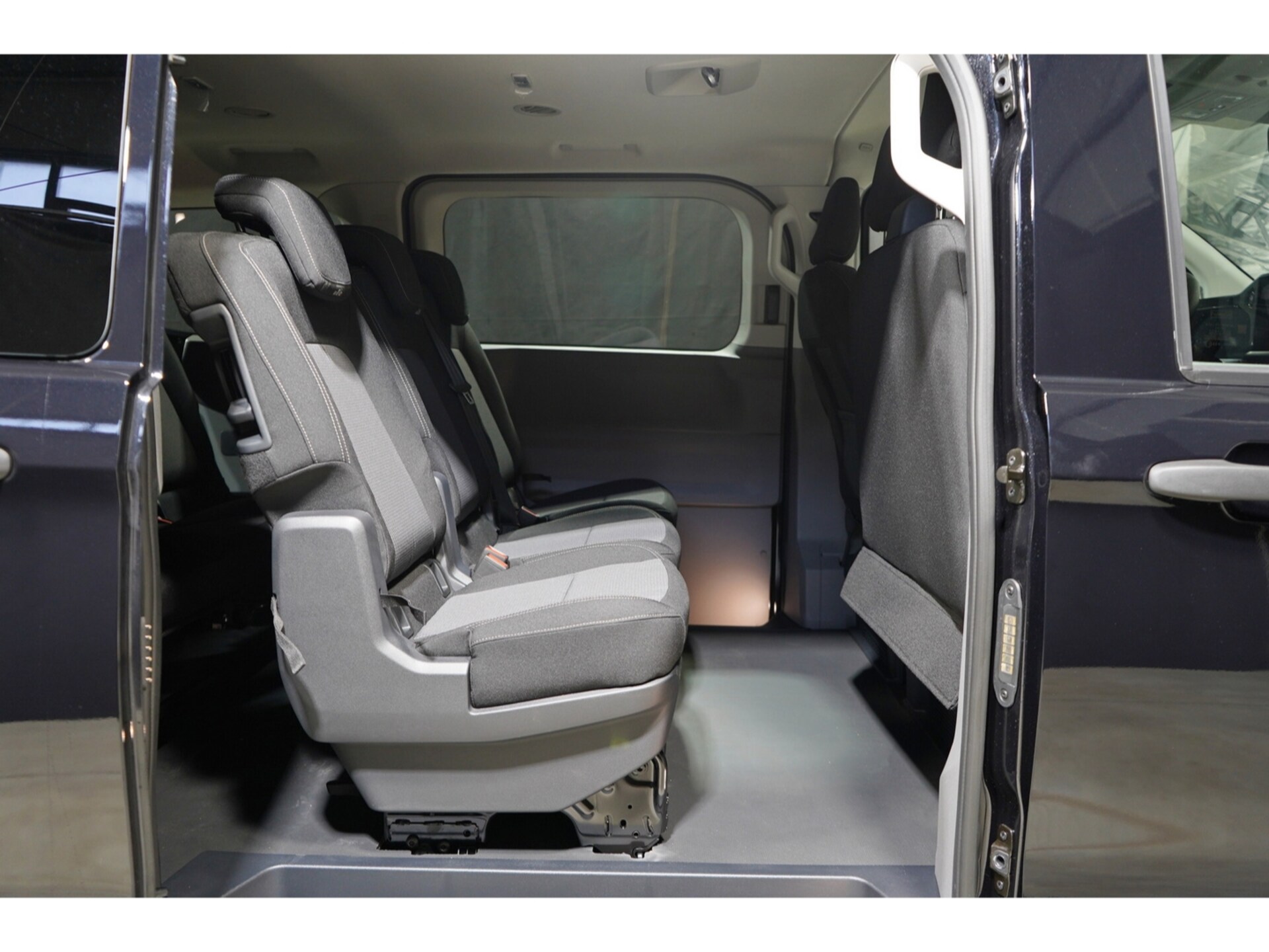 Volkswagen Transporter Kombi kurzer Radstand