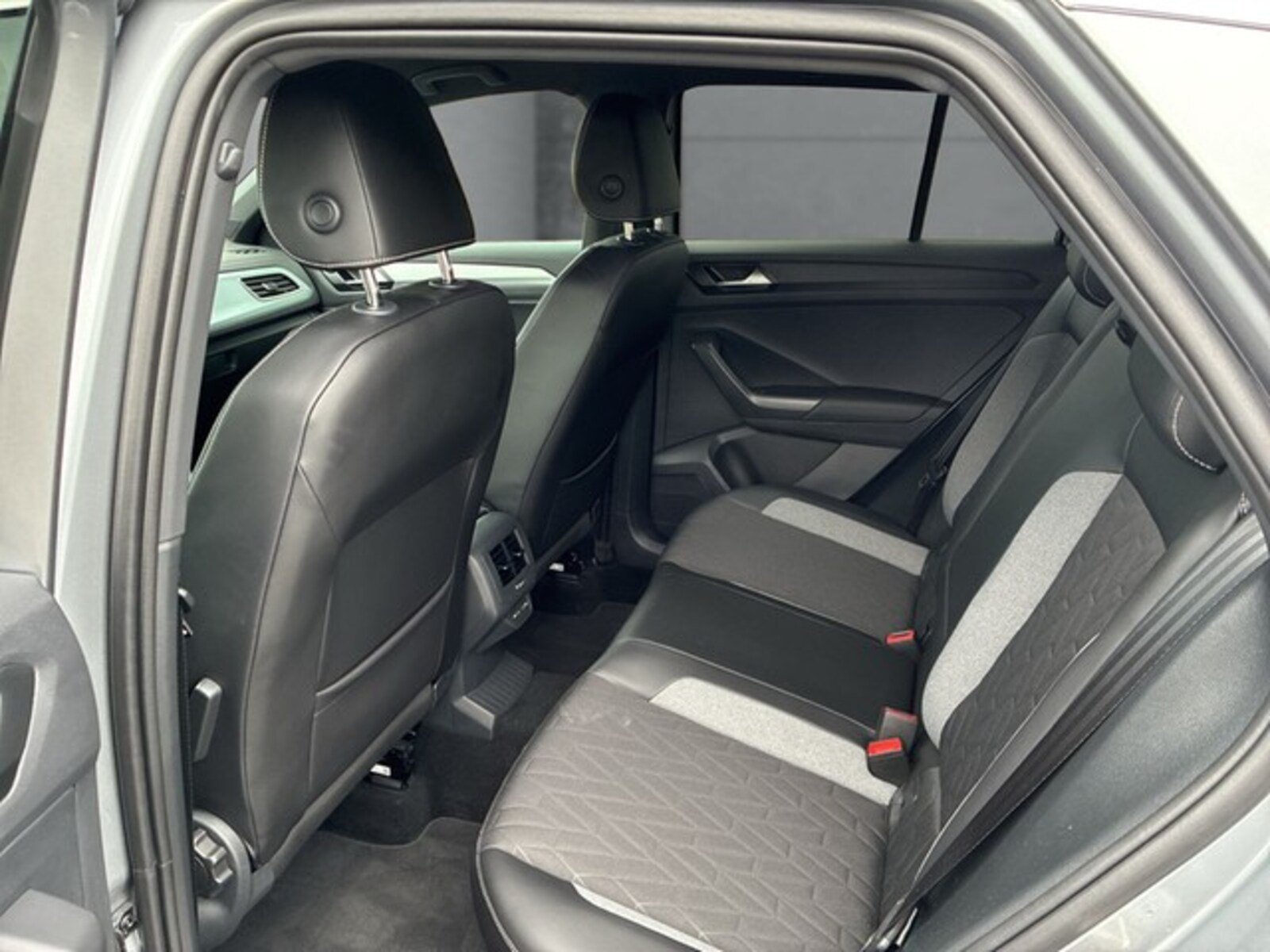 Volkswagen T-Roc – Bild 15