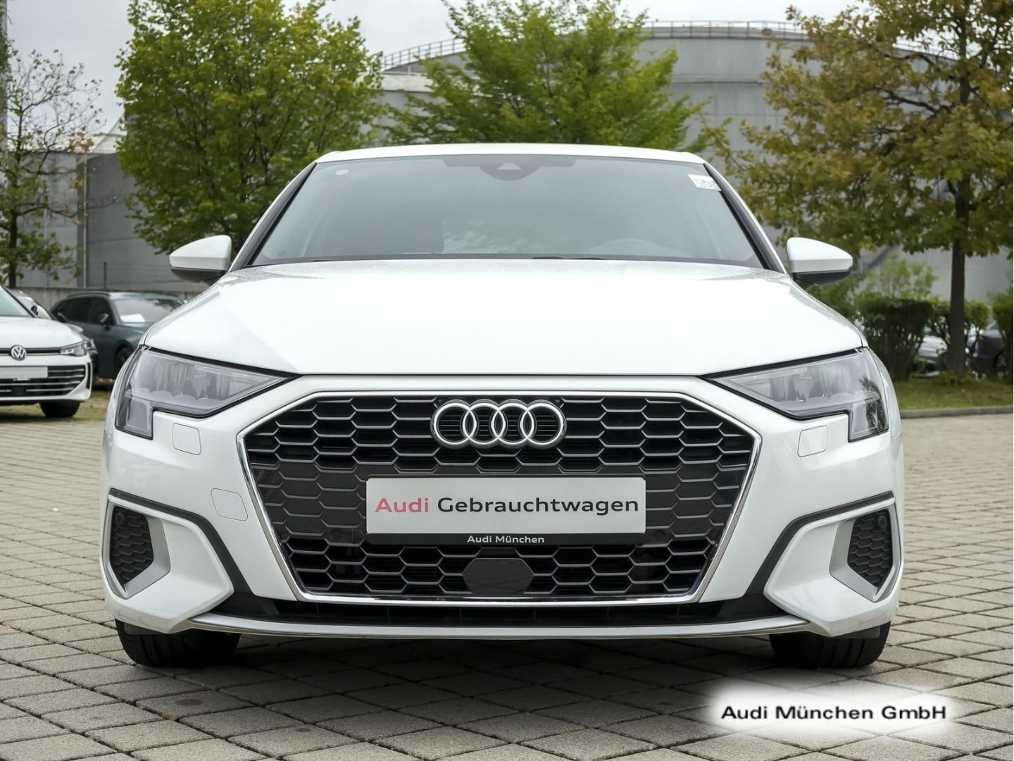 Bild über Audi A3 Sportback advanced 30 TFSI Schaltgetriebe - für weitere Informationen kontaktieren Sie den Audi Partner