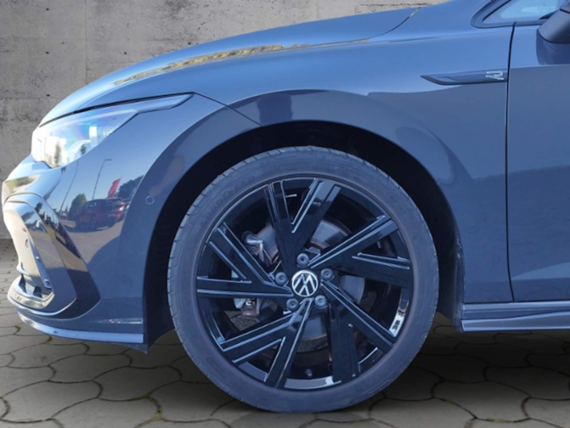 Volkswagen Golf Variant R-Line