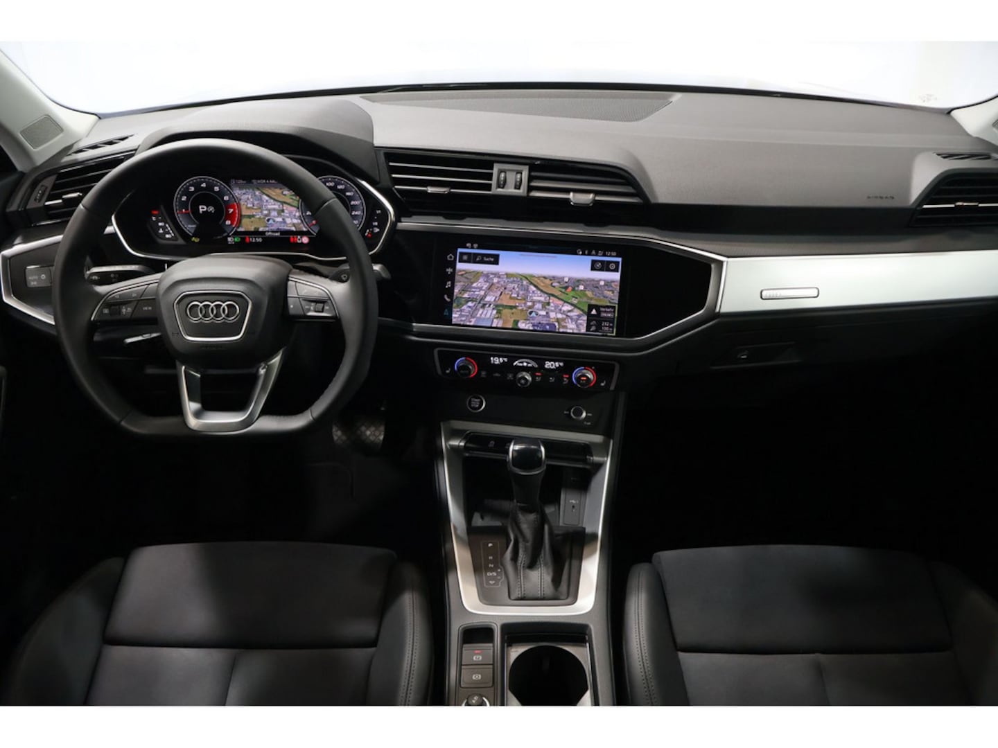 Bild über Audi Q3 TFSI 110 kW S tronic - für weitere Informationen kontaktieren Sie den Audi Partner