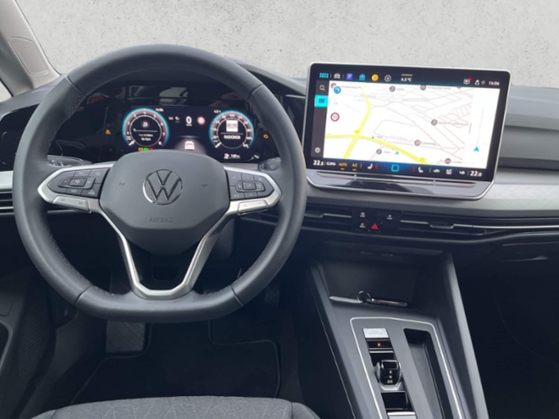 Volkswagen Golf Variant Life