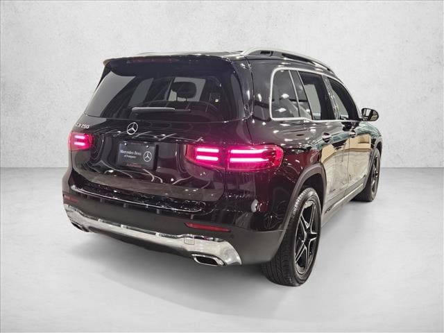 2026 Mercedes-Benz GLB 250