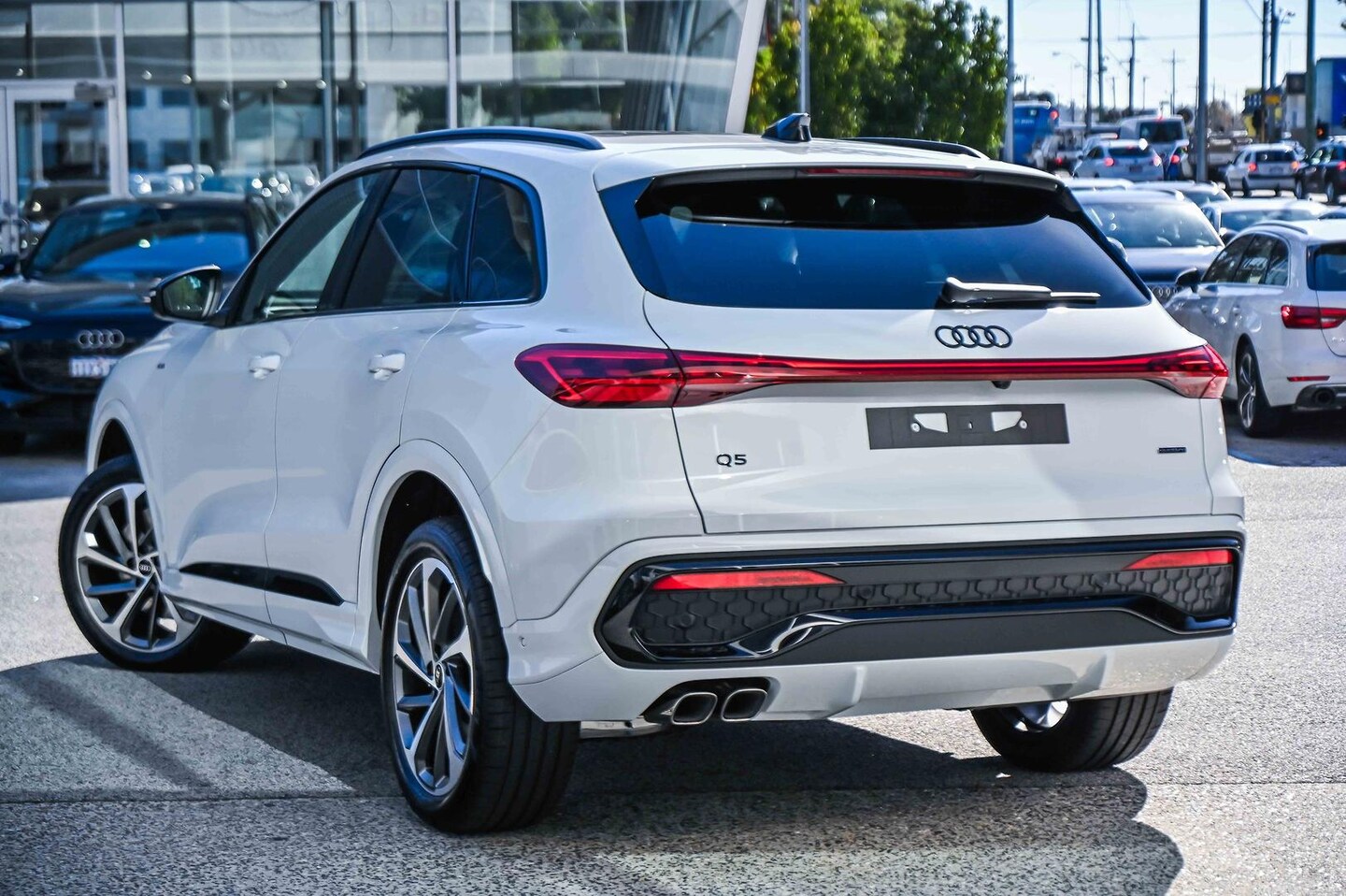 Image about Audi Q5 SUV TDI quattro 150 kW sport