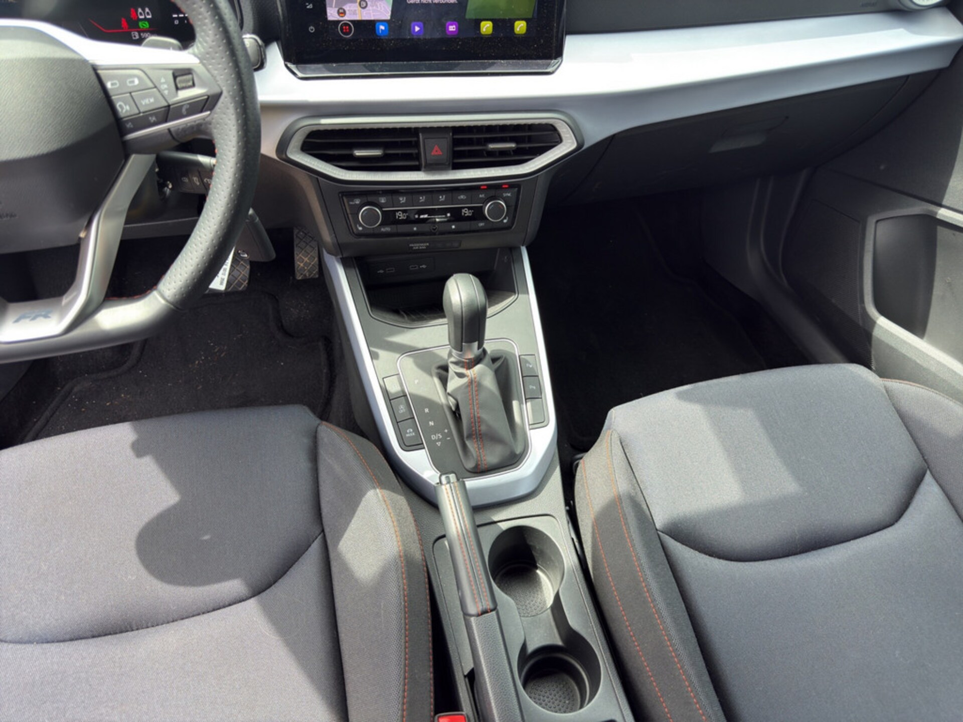 SEAT Arona FR