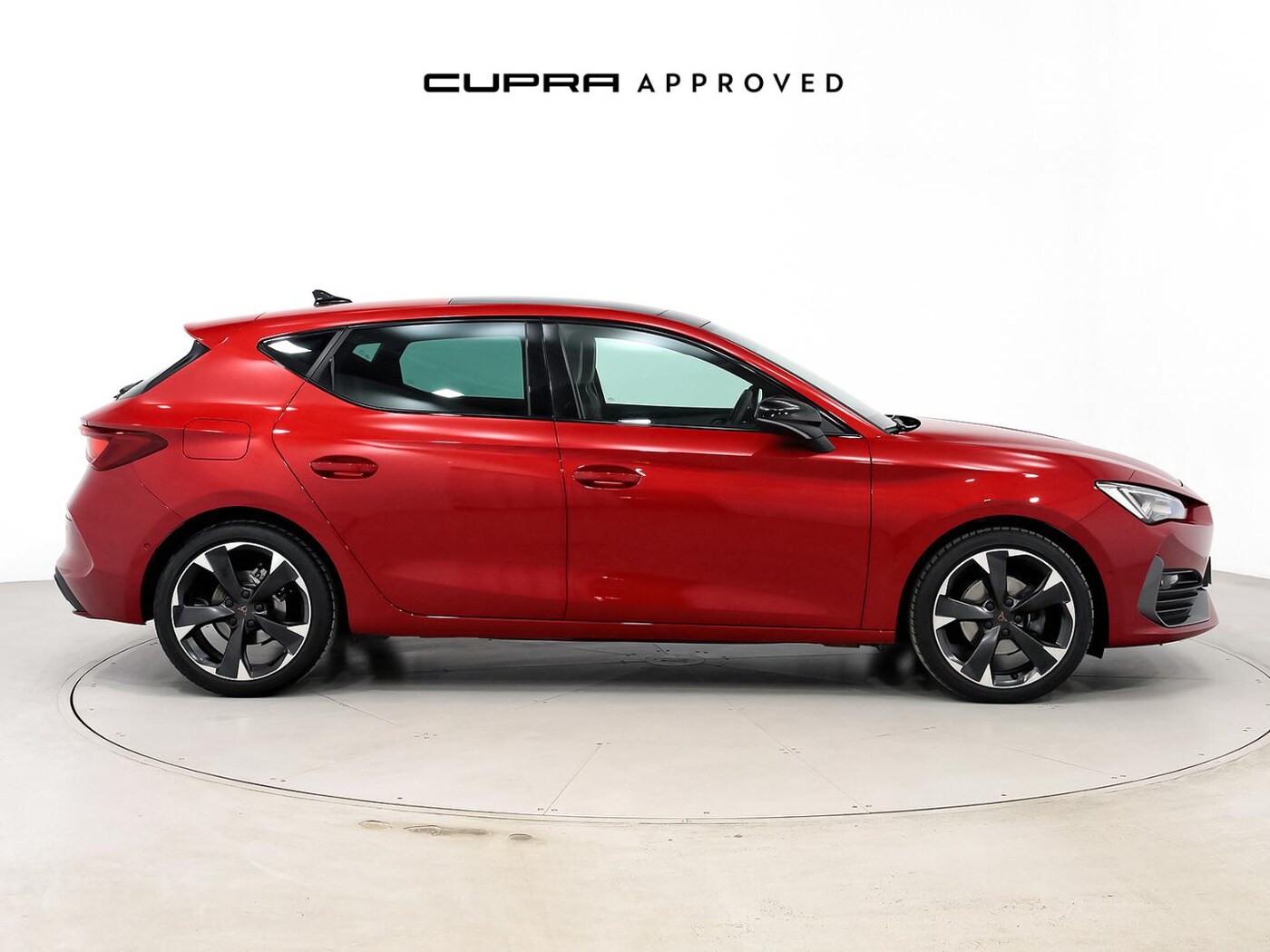 CUPRA Leon León 1.5 eTSI DSG 110 kW (150 CV) — photo 4