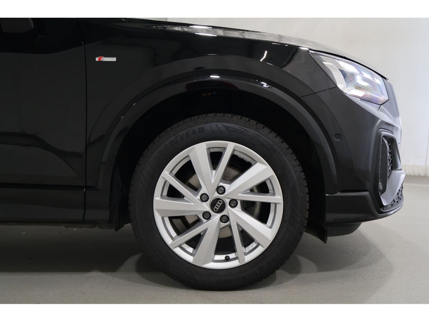 Bild über Audi Q2 S line 35 TFSI S tronic - für weitere Informationen kontaktieren Sie den Audi Partner