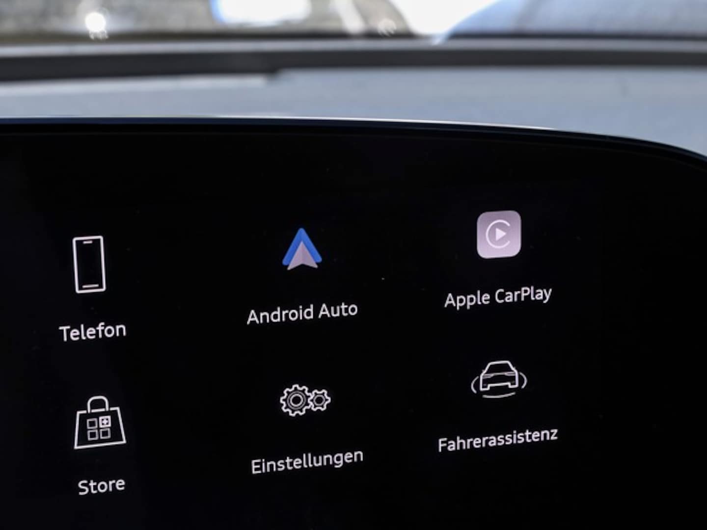 Bild über Audi A5 Avant e-hybrid e-hybrid quattro 220 kW S tronic - für weitere Informationen kontaktieren Sie den Audi Partner