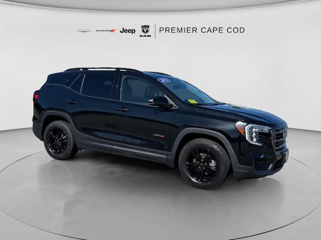 2023 GMC Terrain AT4