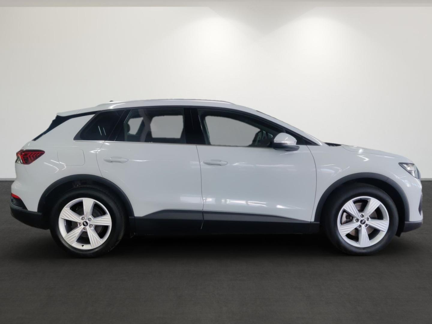 Image about Audi Q4 e-tron 40 e-tron