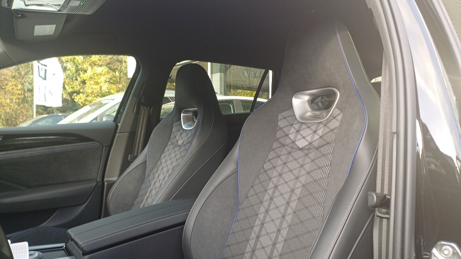 Volkswagen Passat – Bild 7