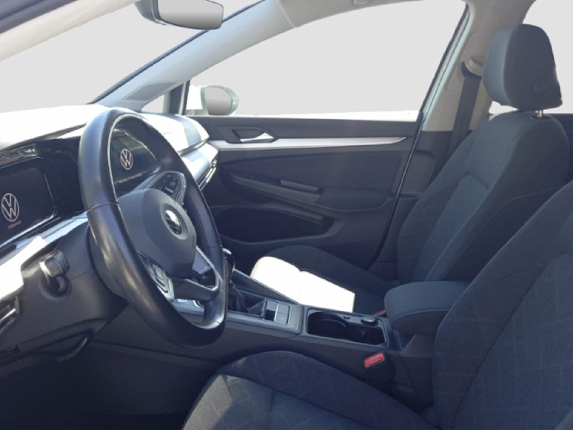 Volkswagen Golf Life