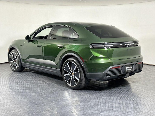 2025 Porsche Macan Electric