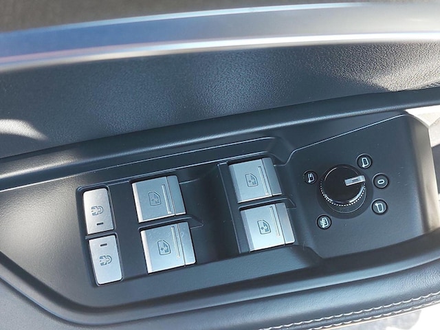 2024 Audi Q8 e-tron Prestige - Photo 31