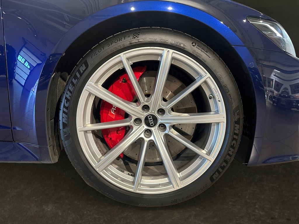 Bild som visar Audi RS 6 Avant RS 6 Avant 600 hk tiptronic - för mer information kontakta din Audi Partner