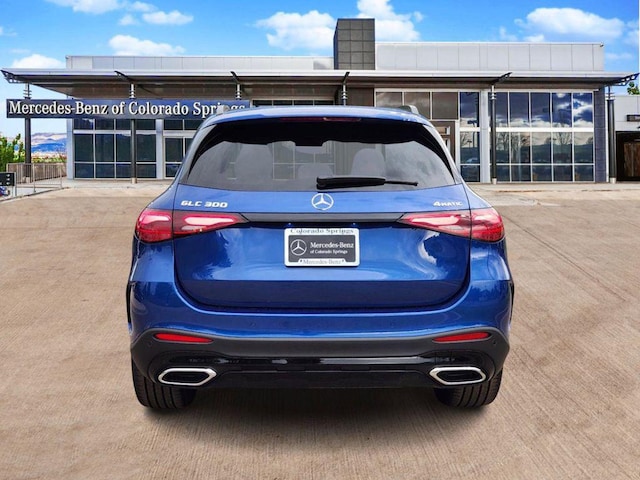 2025 Mercedes-Benz GLC 300