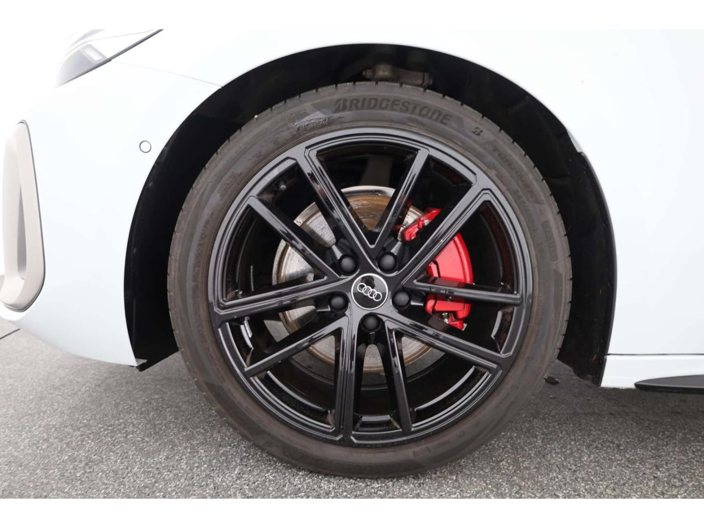 Bild über Audi A5 Avant TFSI 150 kW S tronic - für weitere Informationen kontaktieren Sie den Audi Partner
